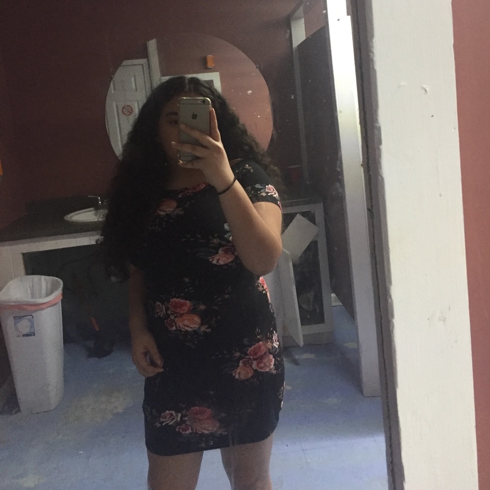 Meet your Posher, Sarai